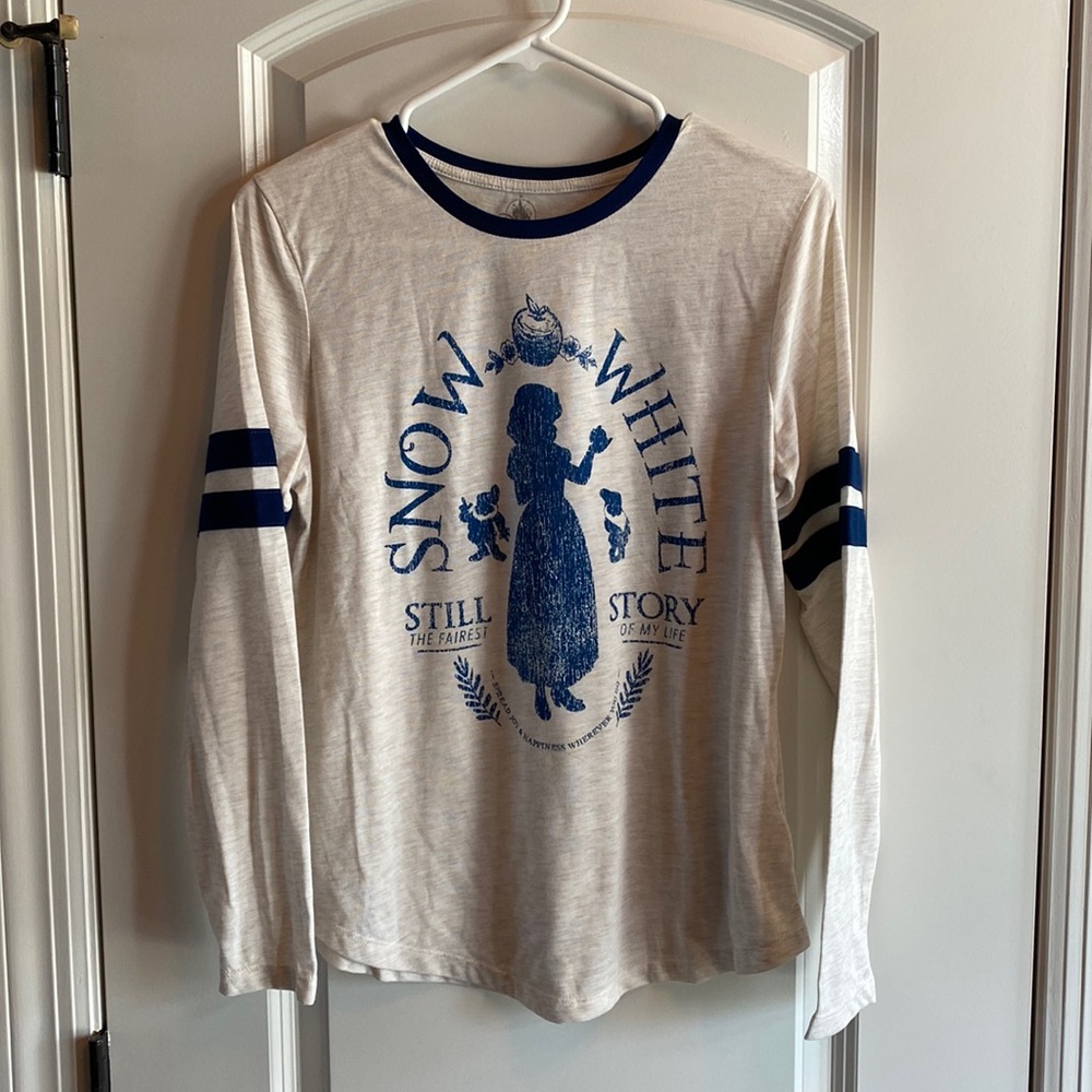Snow White long sleeve tee